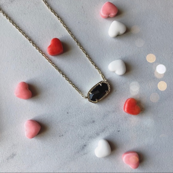 Kendra Scott Jewelry - FREE Kendra Scott Valentines Day Giveaway 🖤🖤🖤